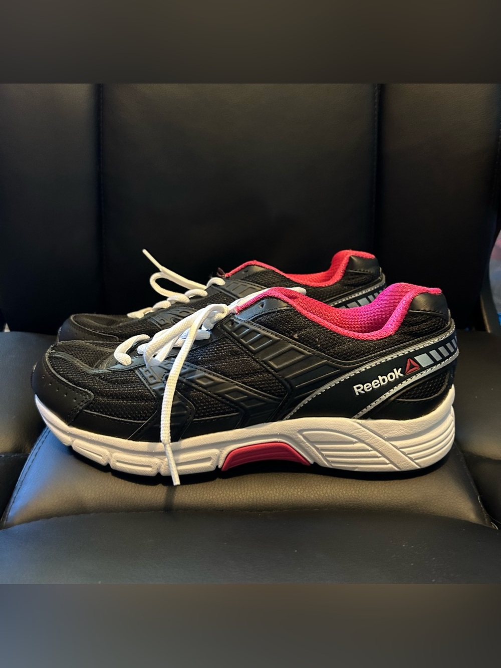 Reebok Cruiser Active Gym Fitness Trainer Running Shoes Women's Size 9 BD1597